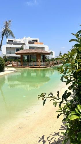Laren Luxury Resort Hotel