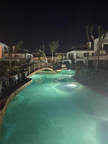 Laren Luxury Resort Hotel